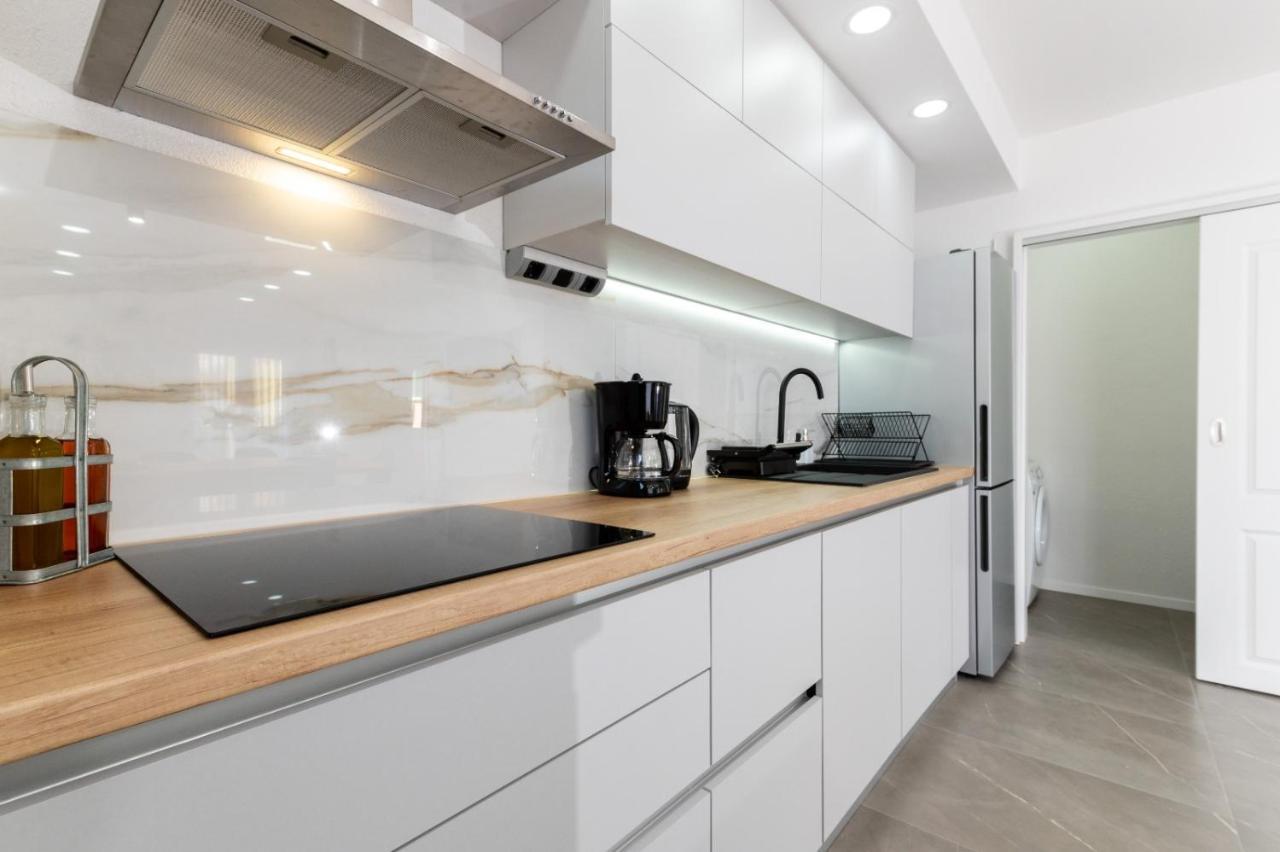 Apartment Vuletin Kastela Bagian luar foto