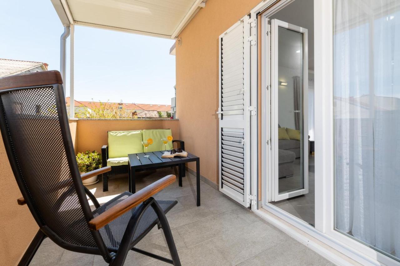 Apartment Vuletin Kastela Bagian luar foto