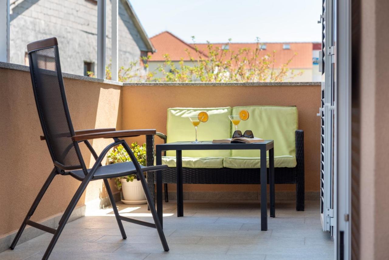 Apartment Vuletin Kastela Bagian luar foto